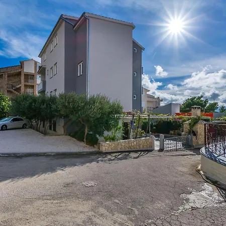 Kristina Apartament *